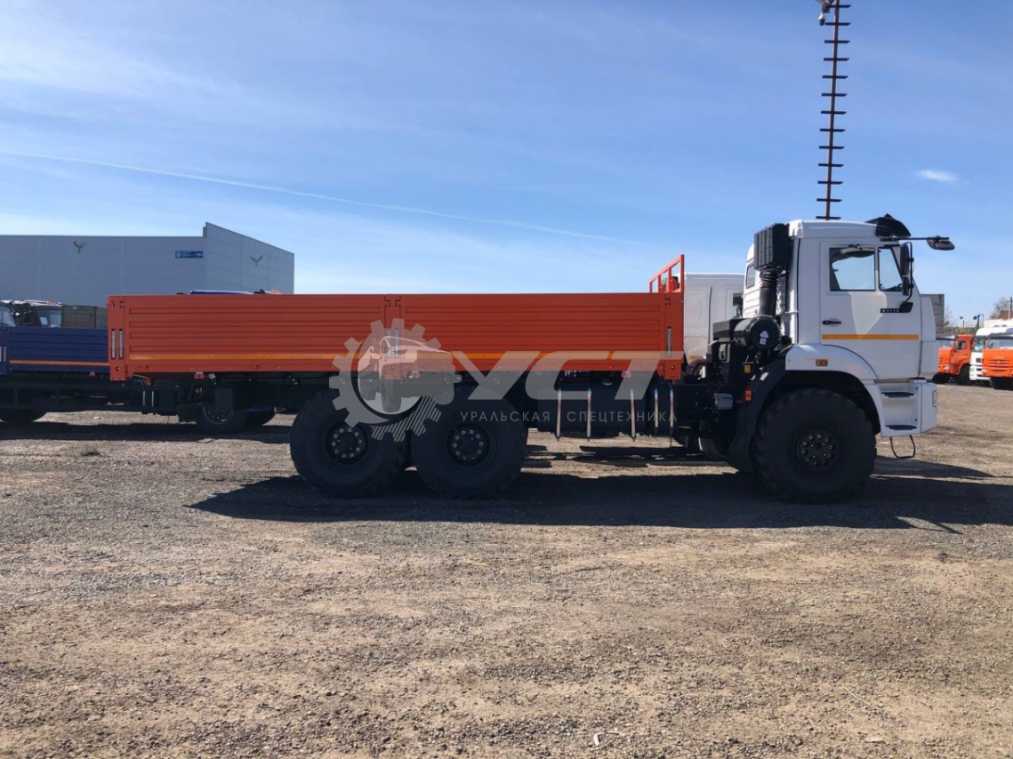 Бортовой автомобиль на шасси Камаз 43118-50